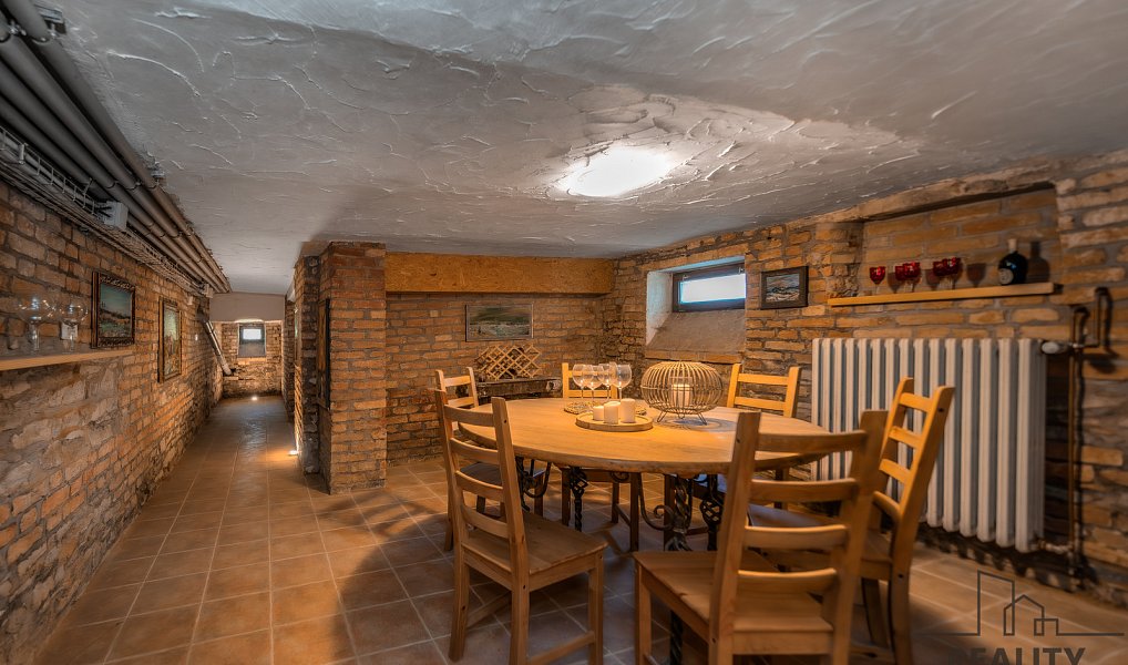Prodej domu 405 m² s pozemkem 1 796 m², Šumná – náhled fotky 20