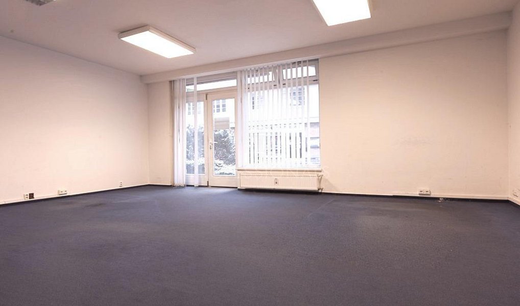 Pronájem obchodních prostor 97 m², Praha – náhled fotky 2