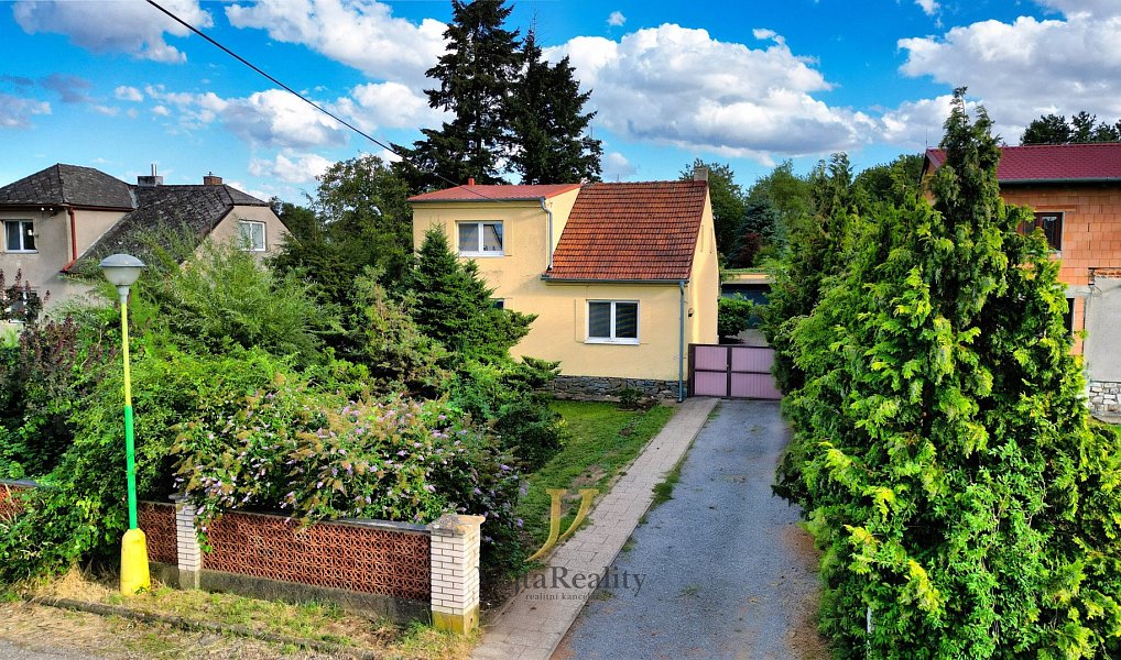 Prodej domu 160 m² s pozemkem 1 494 m², Cholina – náhled fotky 22