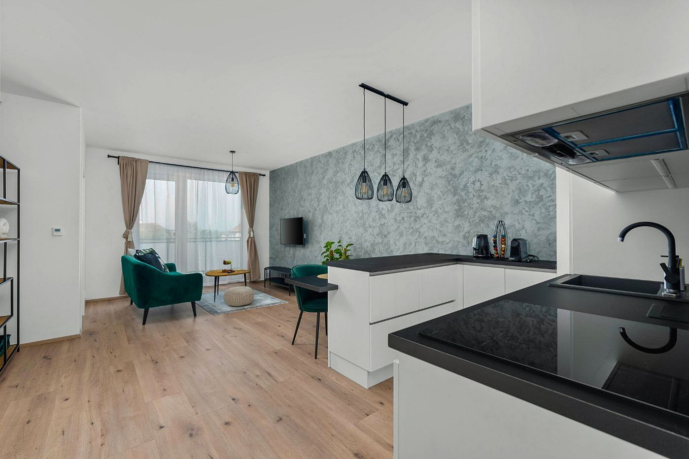 Pronájem bytu 2+kk 62 m² — photo 3