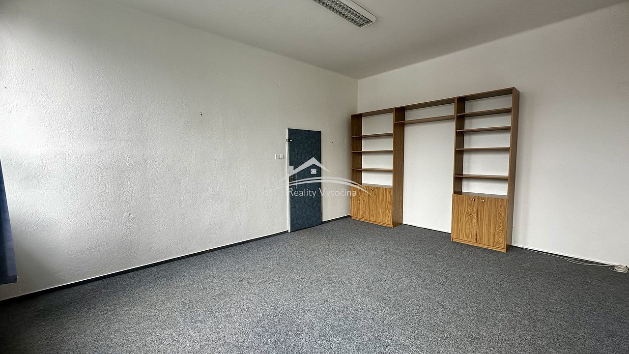 Pronájem kanceláře 26 m² – fotografie 3