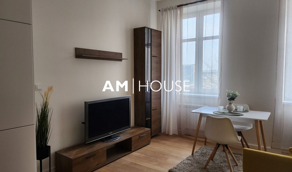 Pronájem bytu 2+kk 40 m², Praha – náhled fotky 5