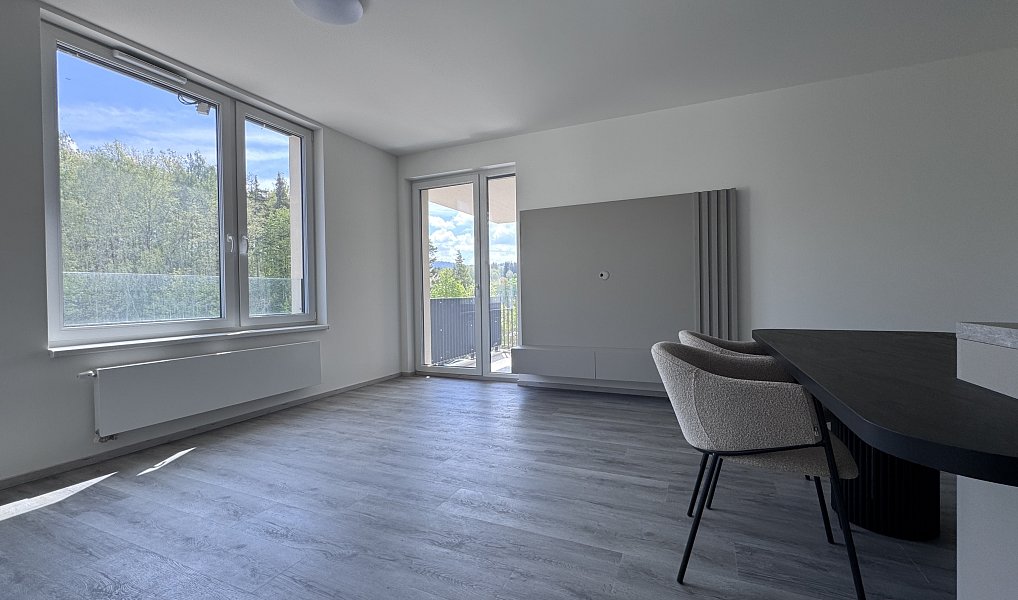 Prodej kanceláře 56 m², Český Krumlov – náhled fotky 2