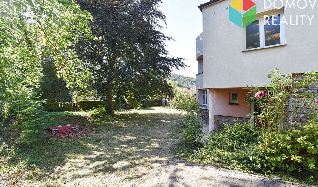 Prodej domu 220 m² s pozemkem 831 m², Beroun – náhled fotky 36