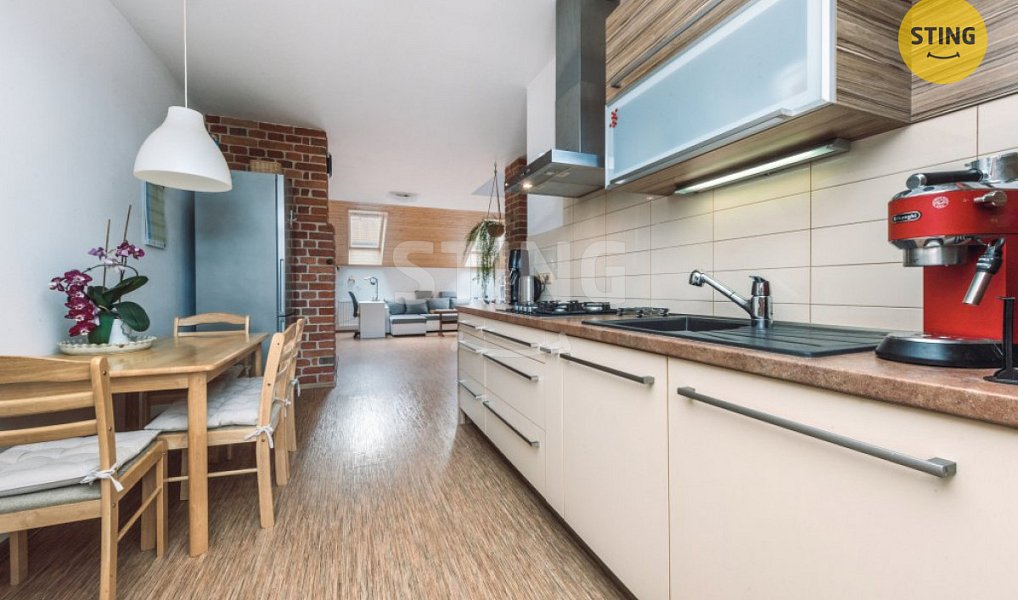 Prodej domu 300 m² s pozemkem 214 m², Pardubice – náhled fotky 5