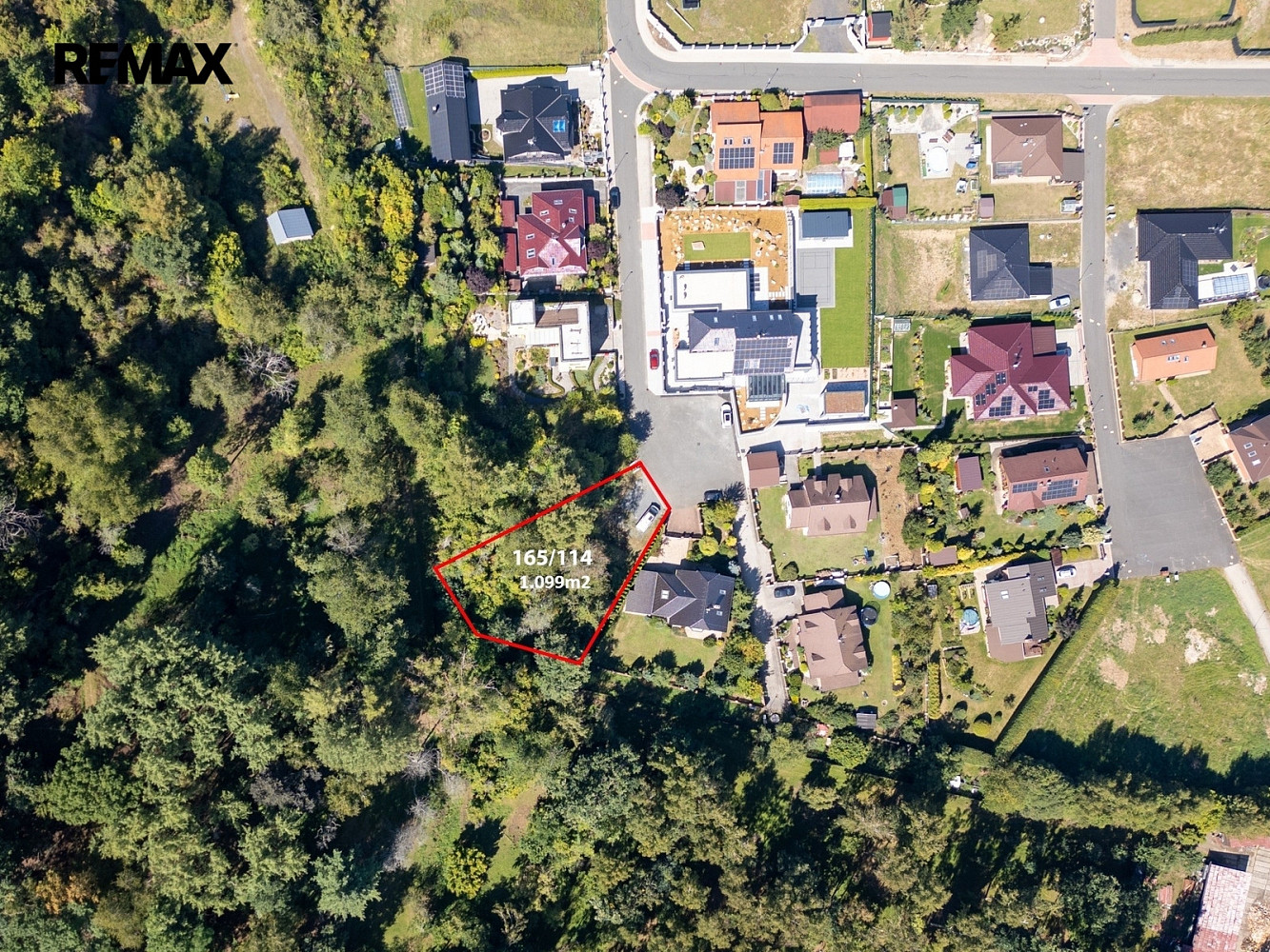 Prodej stavebního pozemku 1 099 m²