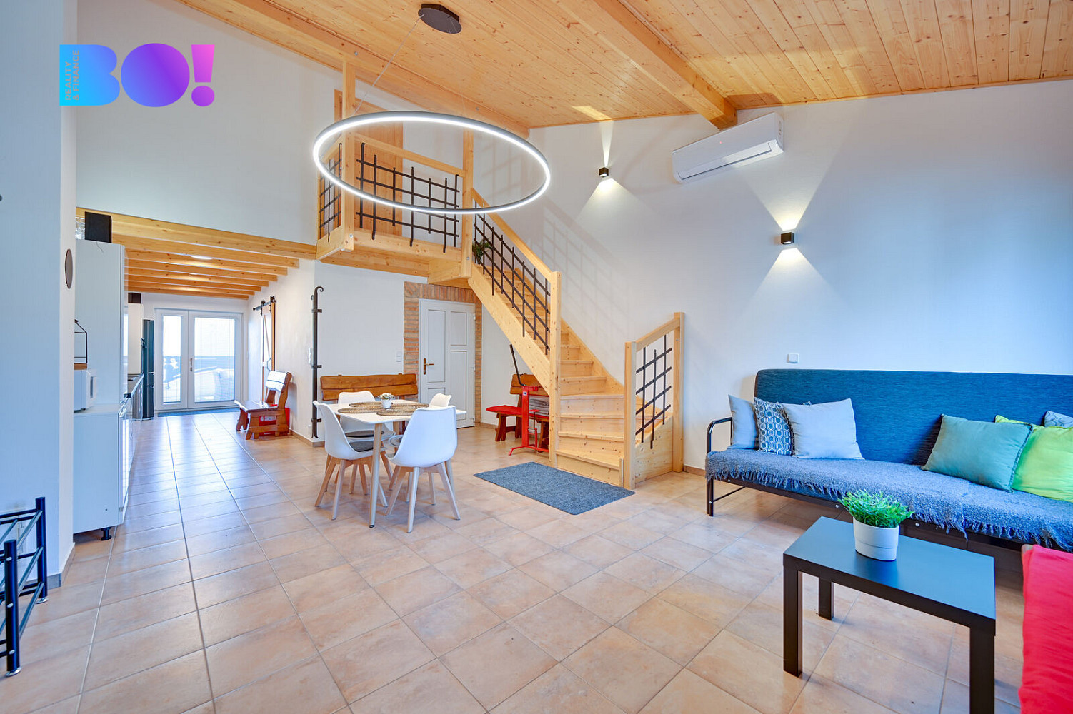 Prodej domu 180 m² s pozemkem 371 m² – fotografie 2