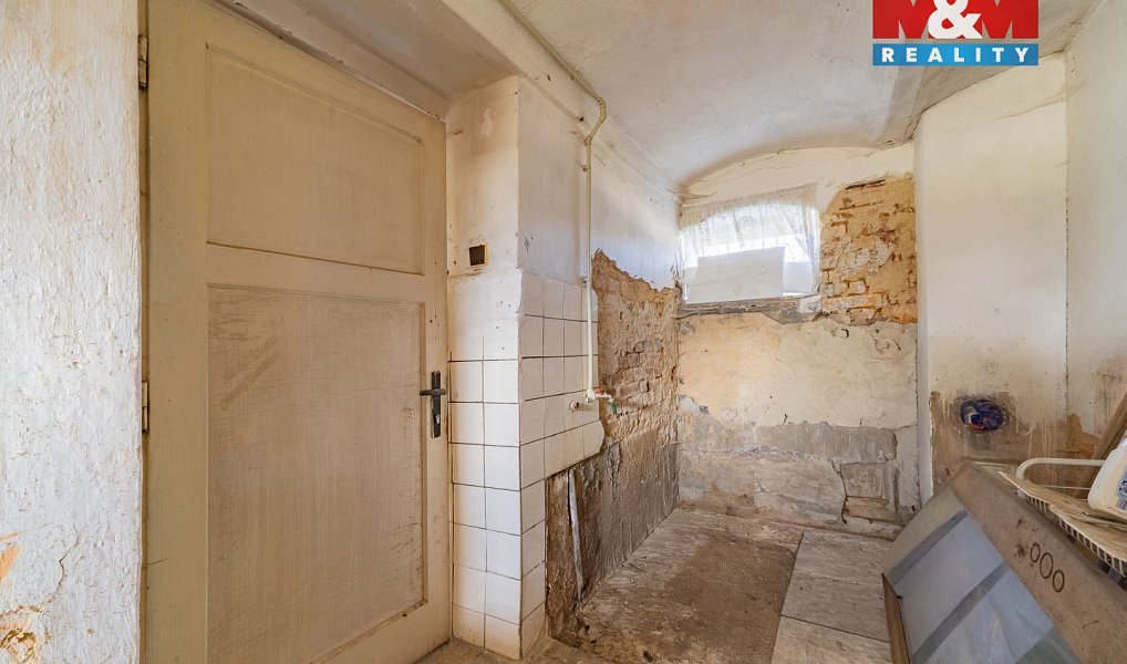 Prodej domu 818 m² s pozemkem 2 326 m², Lipová – náhled fotky 21