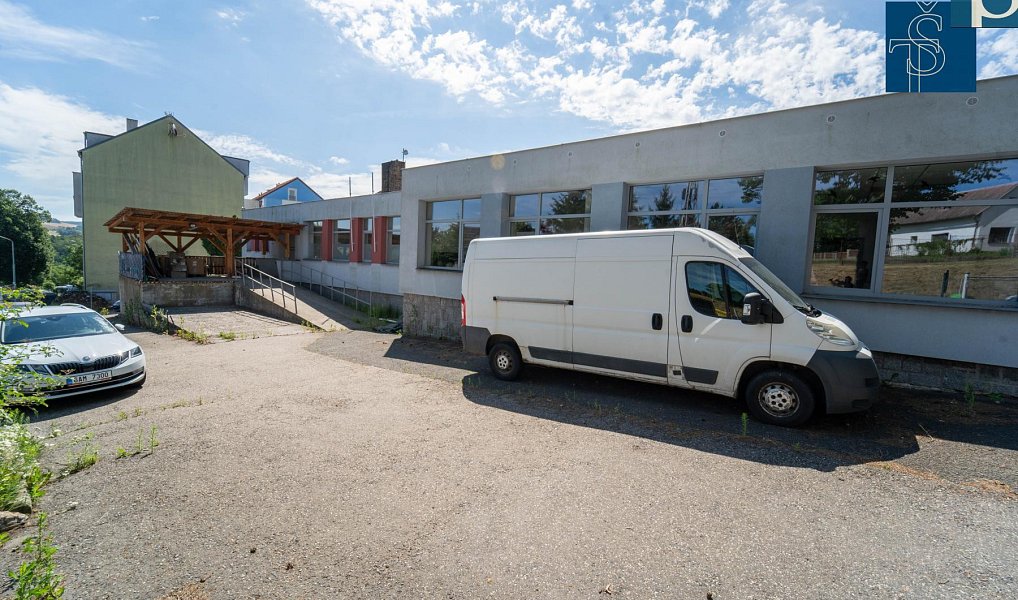 Prodej výrobních prostor 1 020 m², Mrač – náhled fotky 23