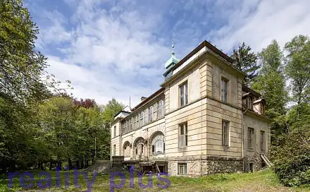 Prodej komerčního objektu (jiného typu) 1 000 m²