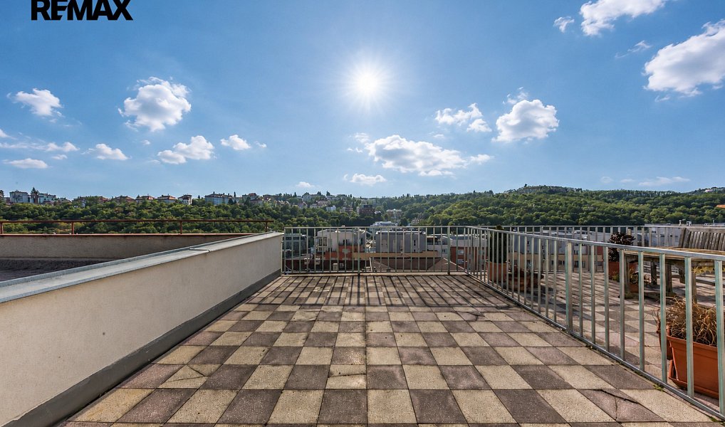 Prodej bytu 1+1 24 m², Praha – fotka 1 z 15
