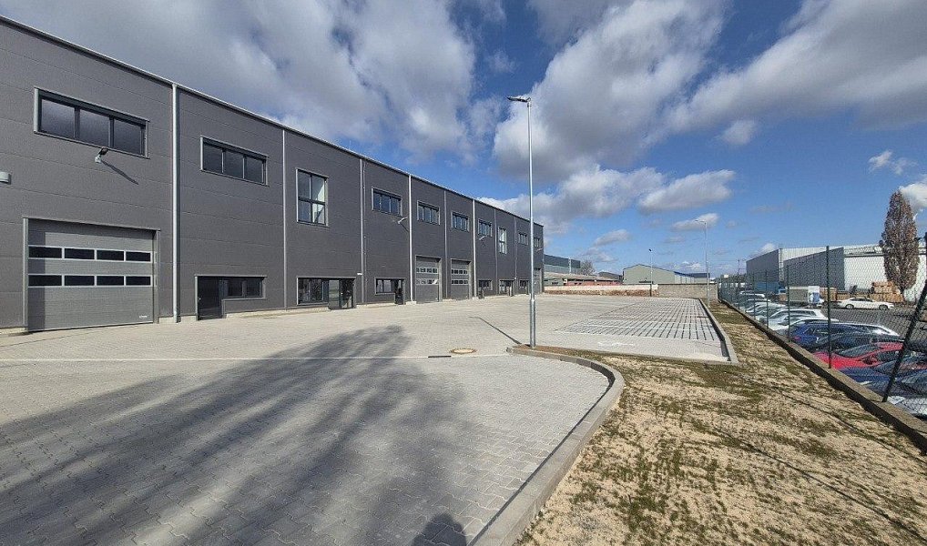 Pronájem komerčního prostoru, 550 m², Hostivař, Praha 15, Praha