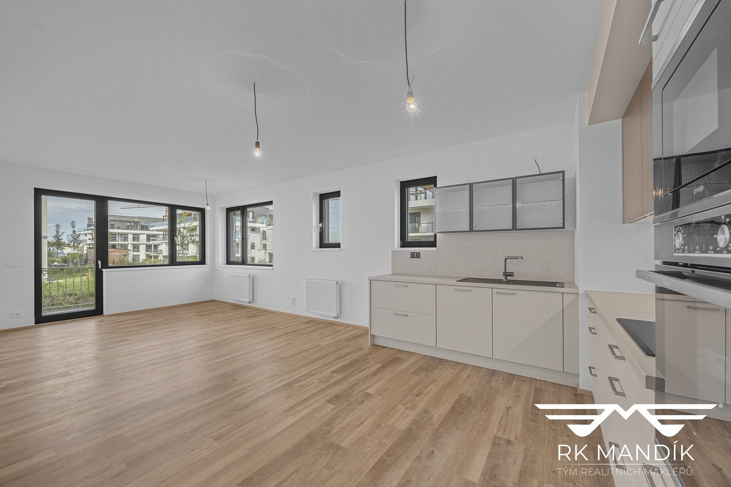 Pronájem bytu 3+kk 86 m²