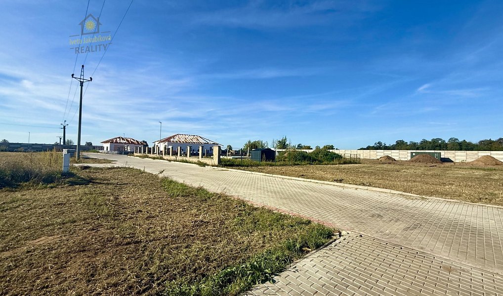 Prodej stavebního pozemku 1 153 m², Hořín – náhled fotky 18