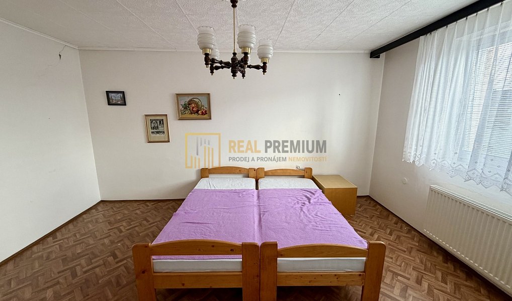 Prodej domu 200 m² s pozemkem 838 m², Dolní Němčí – náhled fotky 18