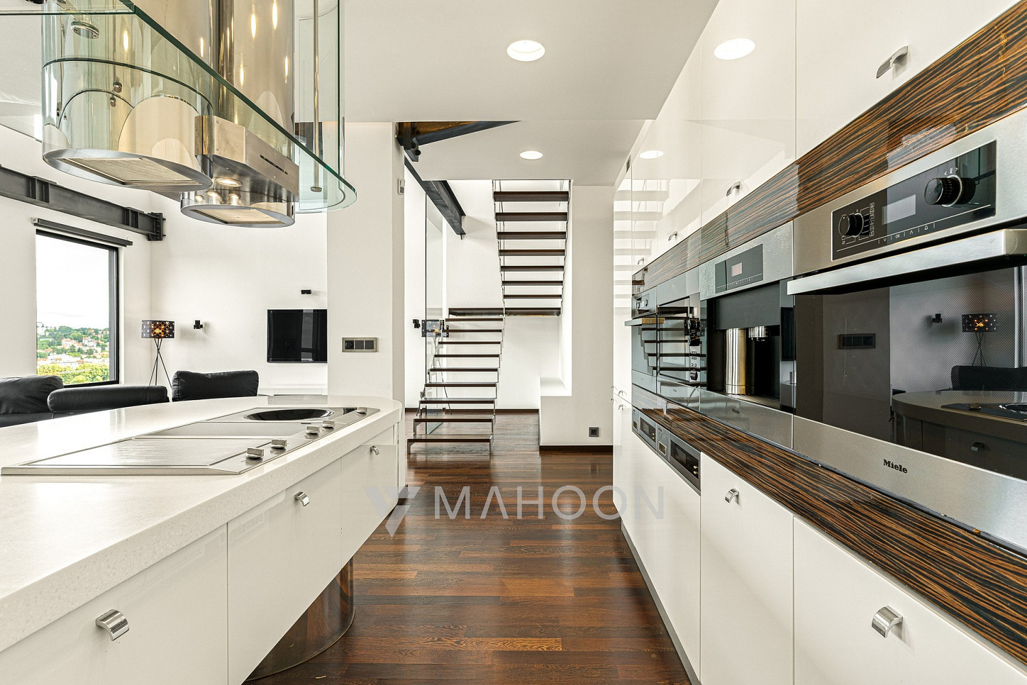 Pronájem bytu 3+kk 305 m² – fotografie 5