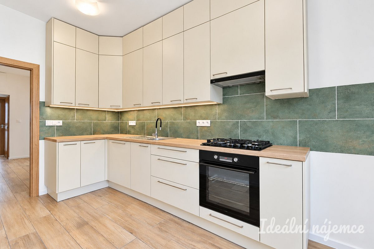 Pronájem bytu 3+1 81 m²