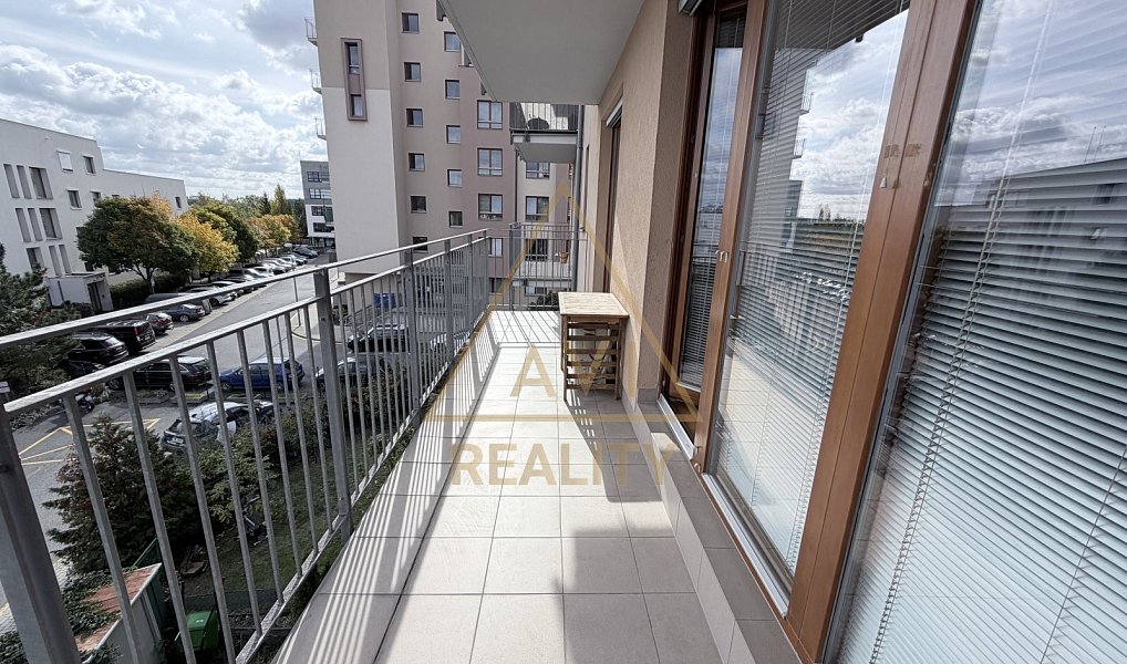 Pronájem bytu 2+kk 48 m², Praha – fotka 1 z 15