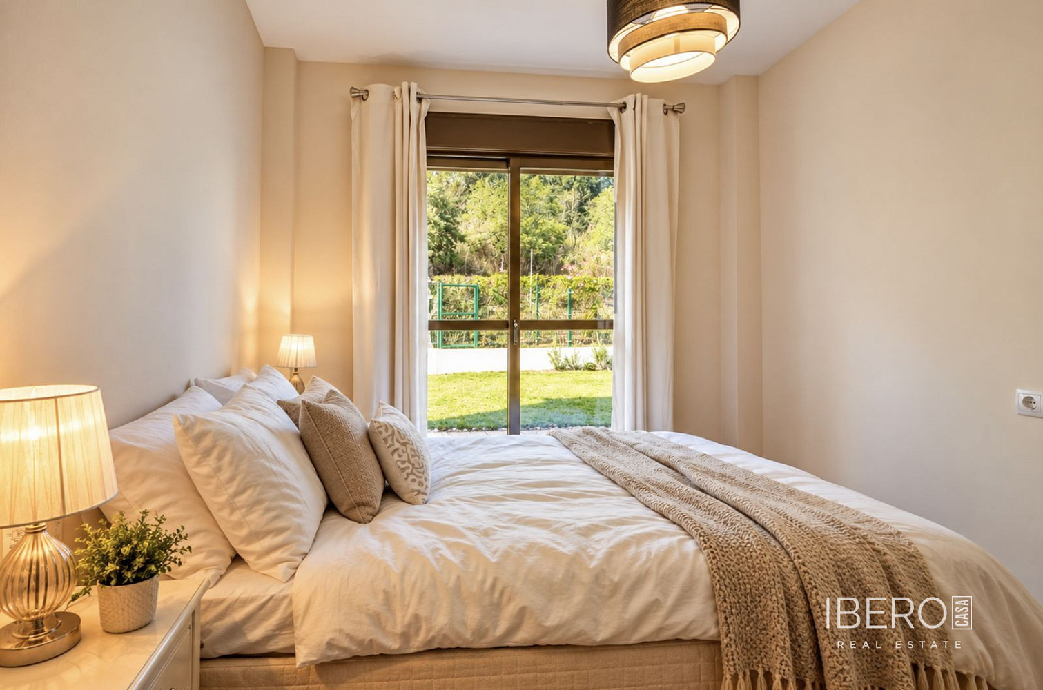 Piso 3+kk – Estepona, El Pilar - Más