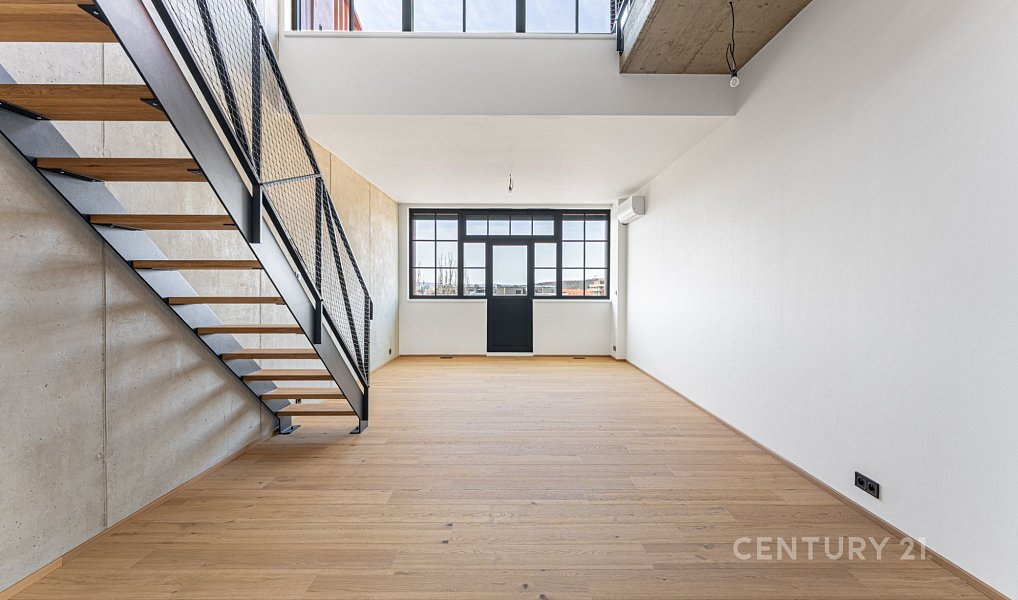 Prodej bytu 2+kk 60 m², Praha – fotka 1 z 12