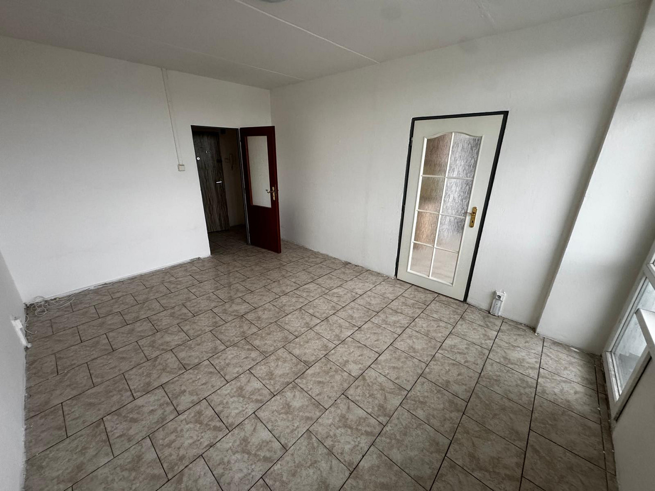 Pronájem bytu 3+1 63 m² – pohled 4