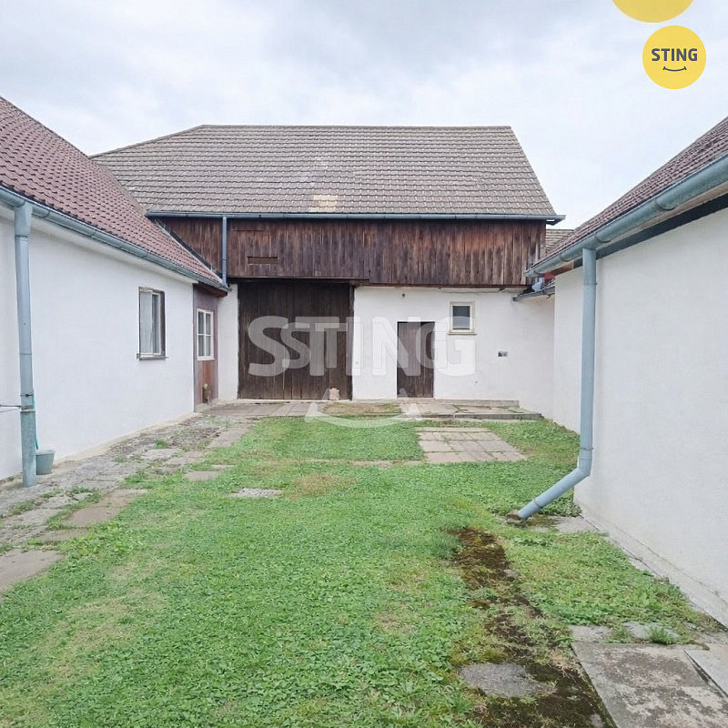 Prodej domu 245 m² s pozemkem 2 315 m² – fotografie 2