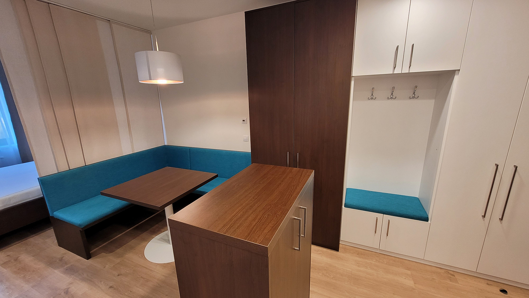Pronájem bytu 1+kk 32 m² – fotografie 2