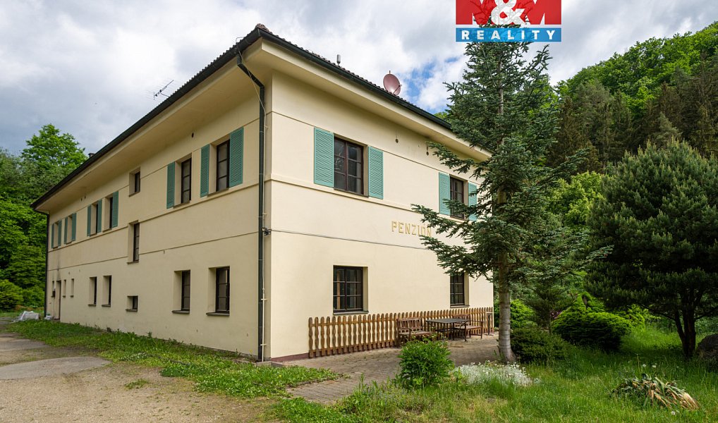 Prodej ubytovacího objektu 620 m², Mukařov – náhled fotky 2