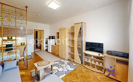 Pronájem bytu 1+kk 30 m², J. Jabůrkové, Otrokovice, okres Zlín