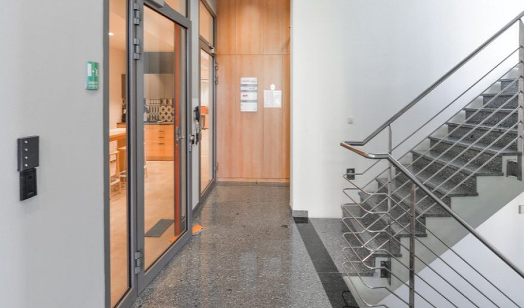 Pronájem kanceláře 251 m², Ořech – náhled fotky 8