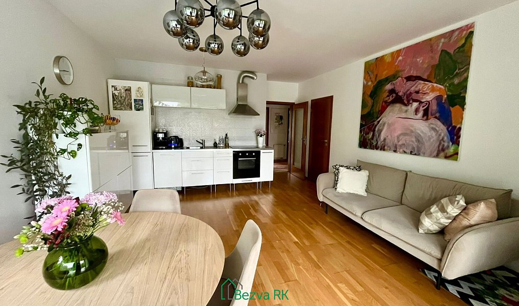 Prodej bytu 3+kk 71 m², Praha – náhled fotky 2