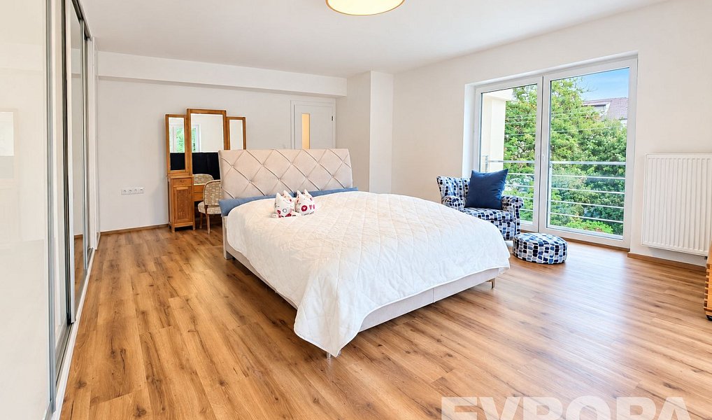 Pronájem bytu 3+kk 110 m², Tuchoměřice – náhled fotky 2