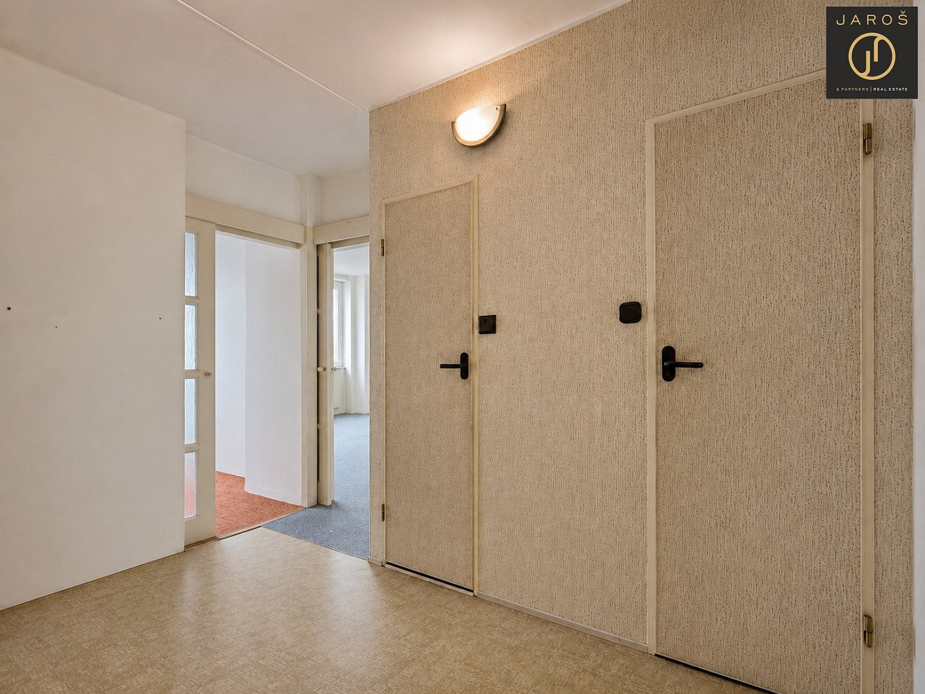 Pronájem bytu 2+kk 40 m² – fotografie 5