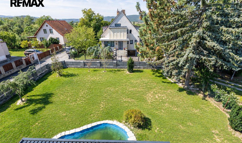 Prodej domu 244 m² s pozemkem 810 m², Praha – náhled fotky 43