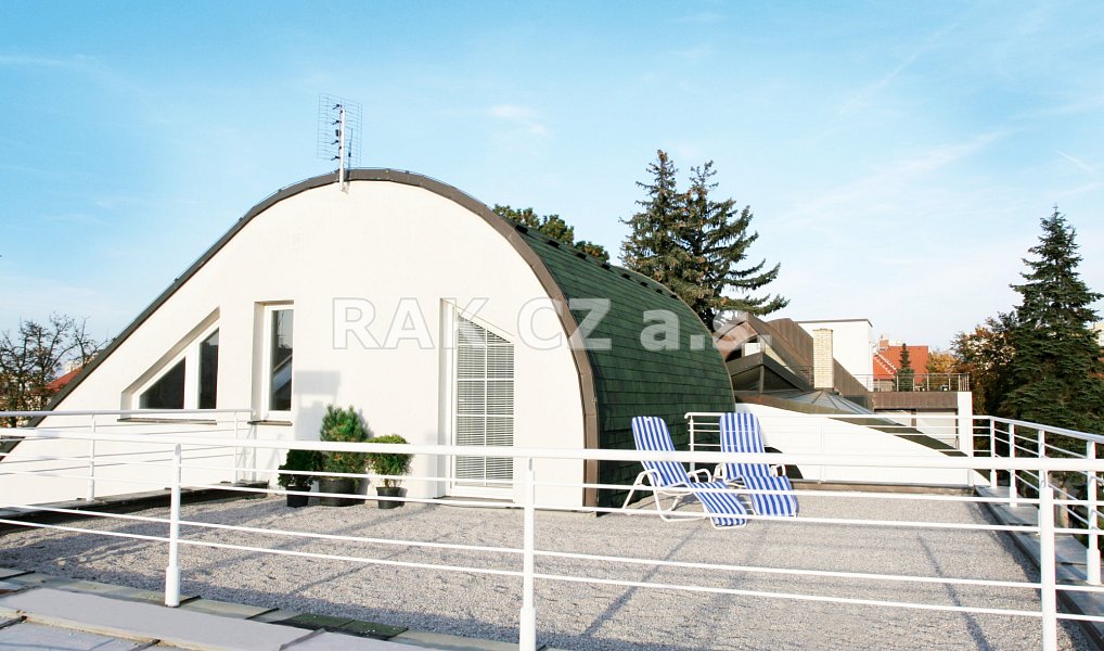 Prodej domu 577 m² s pozemkem 676 m², Praha – náhled fotky 17