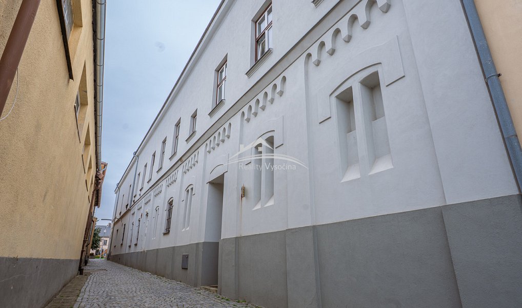 Prodej nájemního domu, činžáku 654 m², Polná – náhled fotky 17