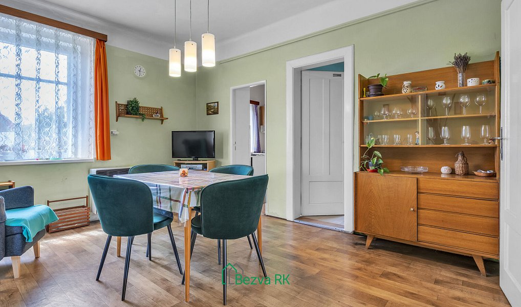 Prodej domu 140 m² s pozemkem 1 042 m², Beroun – náhled fotky 7