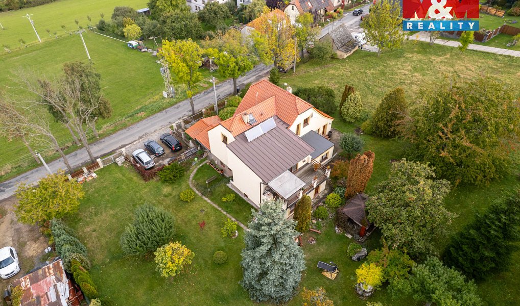 Prodej domu 169 m² s pozemkem 1 039 m², Beroun – náhled fotky 16