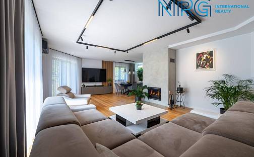 Prodej domu 320 m² s pozemkem 902 m², Na Ligruse, Dobříš, okres Příbram