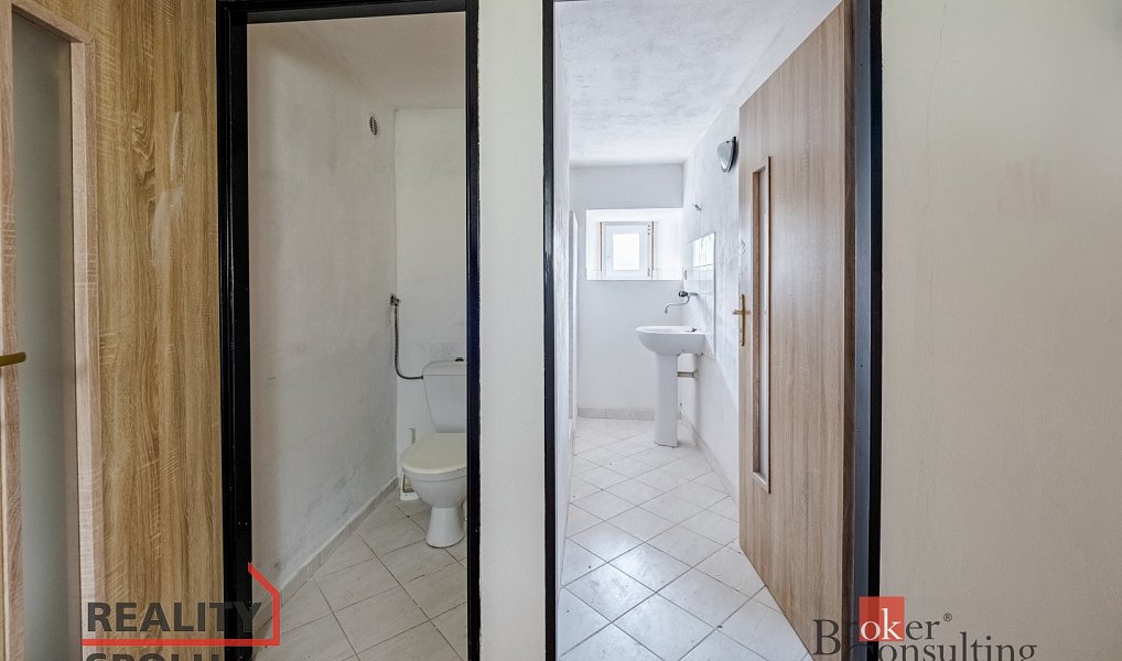 Prodej domu 100 m² s pozemkem 1 008 m², Strmilov – náhled fotky 17