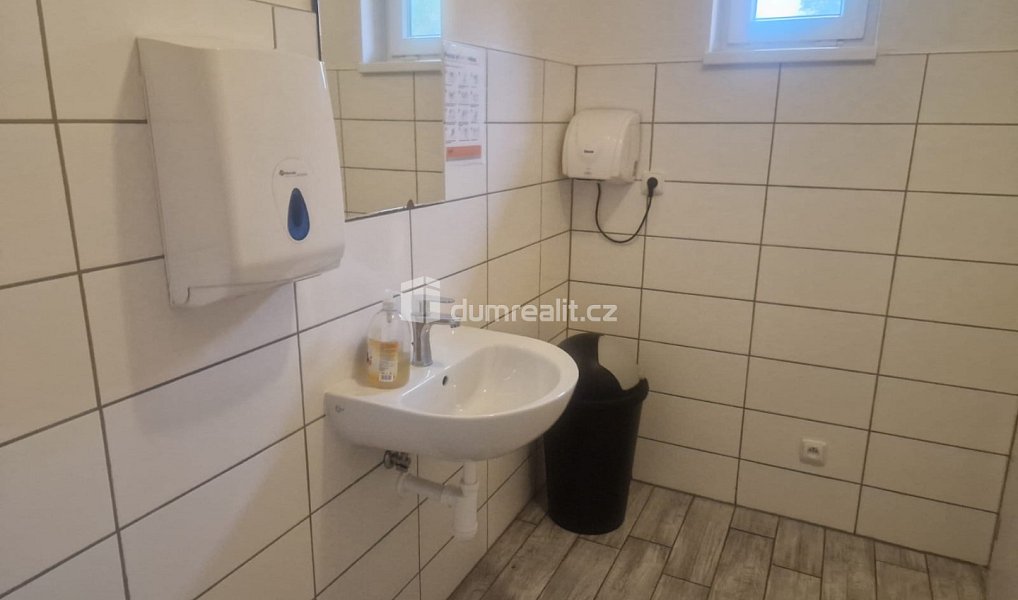 Prodej restaurace 230 m², Dasnice – náhled fotky 25