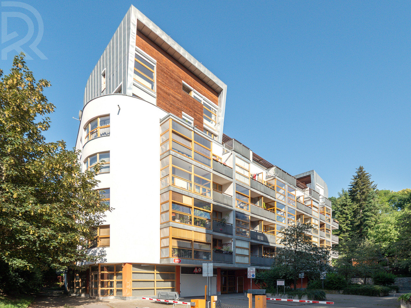 Pronájem bytu 4+kk 155 m² — photo 4