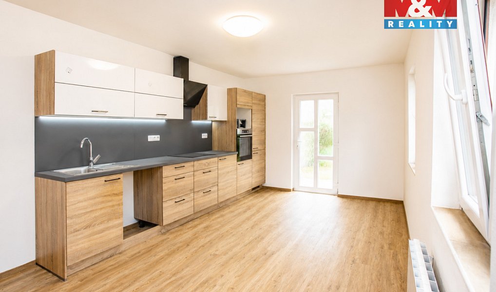 Prodej domu 215 m² s pozemkem 844 m², Horní Cerekev – náhled fotky 9