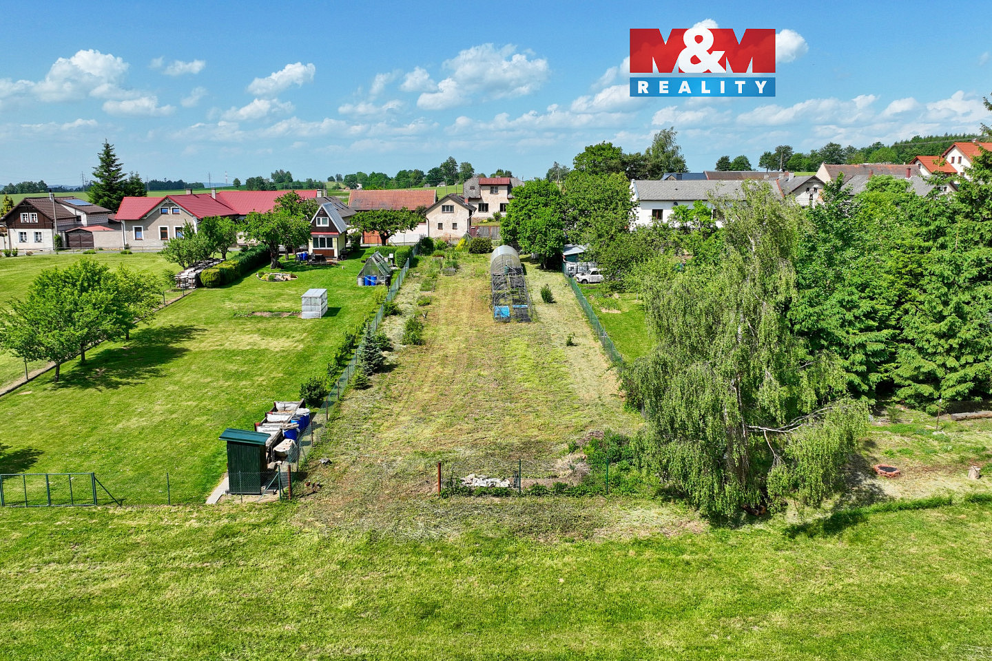 Prodej stavebního pozemku 1 177 m²