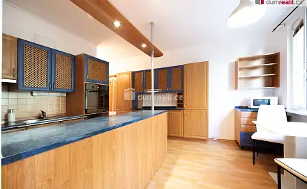 Pronájem bytu 1+1 38 m²