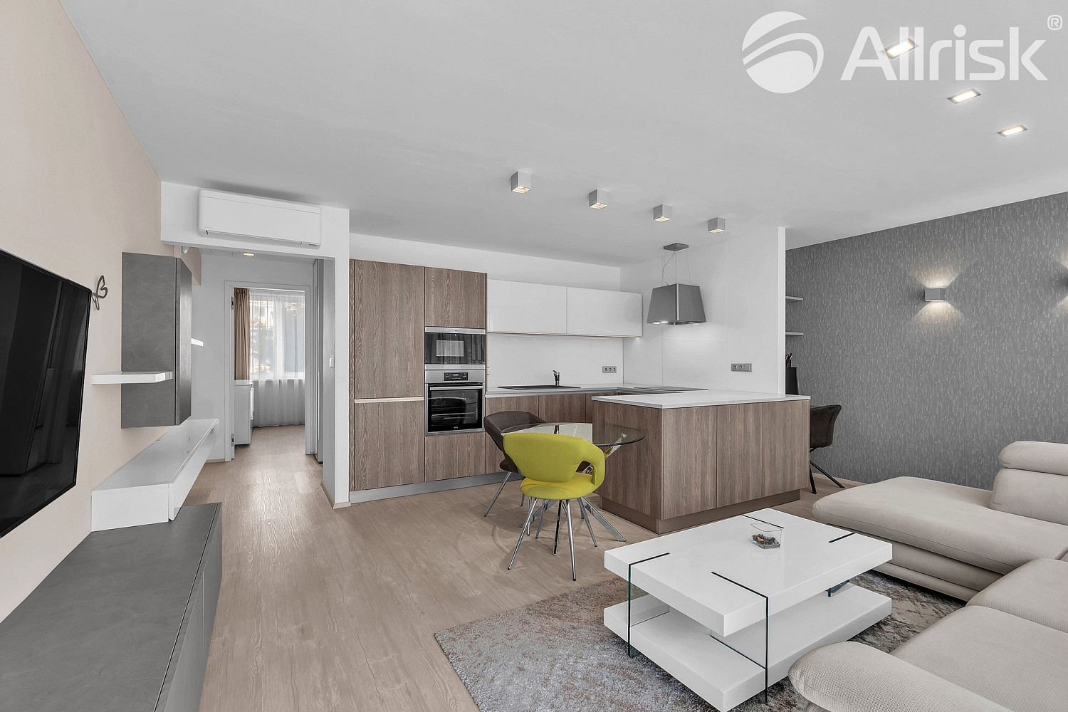 Pronájem bytu 2+kk 61 m²