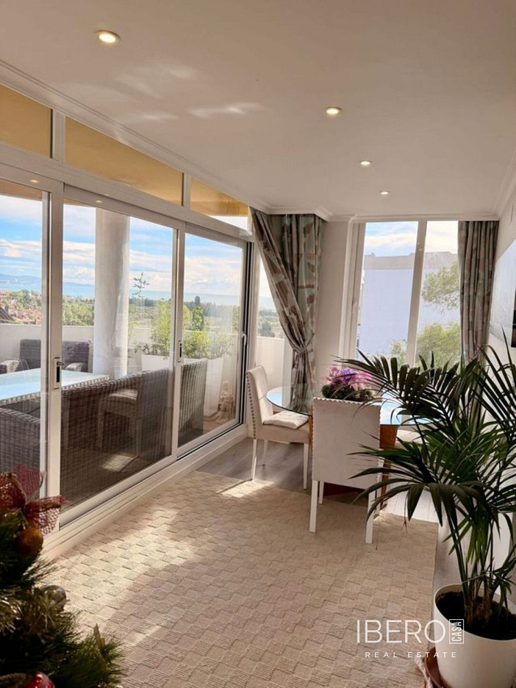 Pis 4+kk – Marbella, Barrio Alto