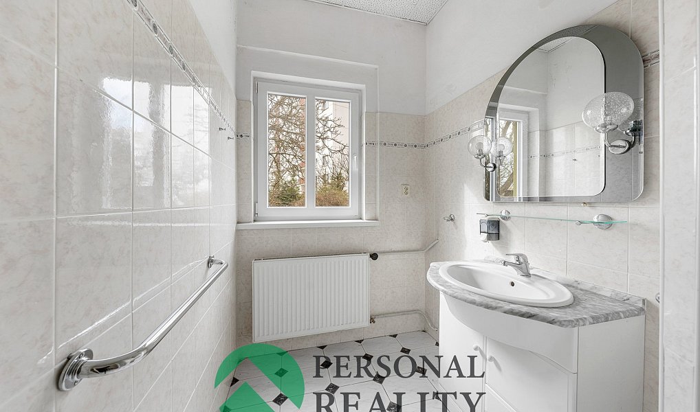Prodej domu 162 m² s pozemkem 803 m², Chomutov – náhled fotky 32