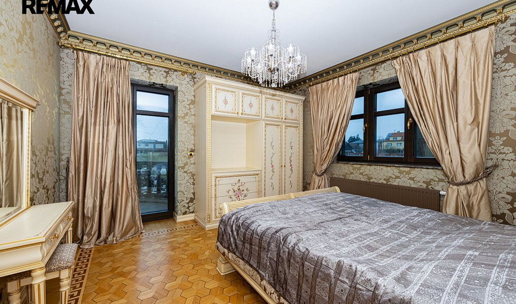 Pronájem domu 450 m² s pozemkem 701 m², Praha – náhled fotky 14