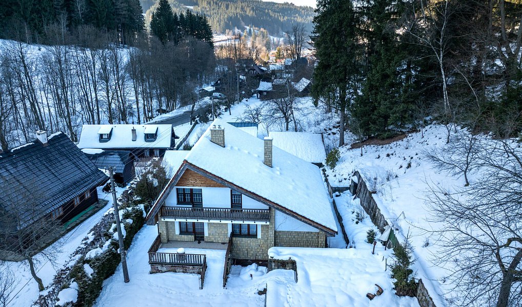 Prodej domu 600 m² s pozemkem 24 773 m², Velké Karlovice – náhled fotky 14